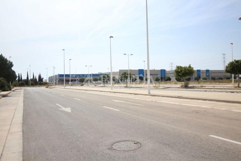 Foto 868e973f-4ce5-4c2b-b735-876149e7ca40. Terreny residencial a Avenida de Abril-9 de Octubre Sagunt