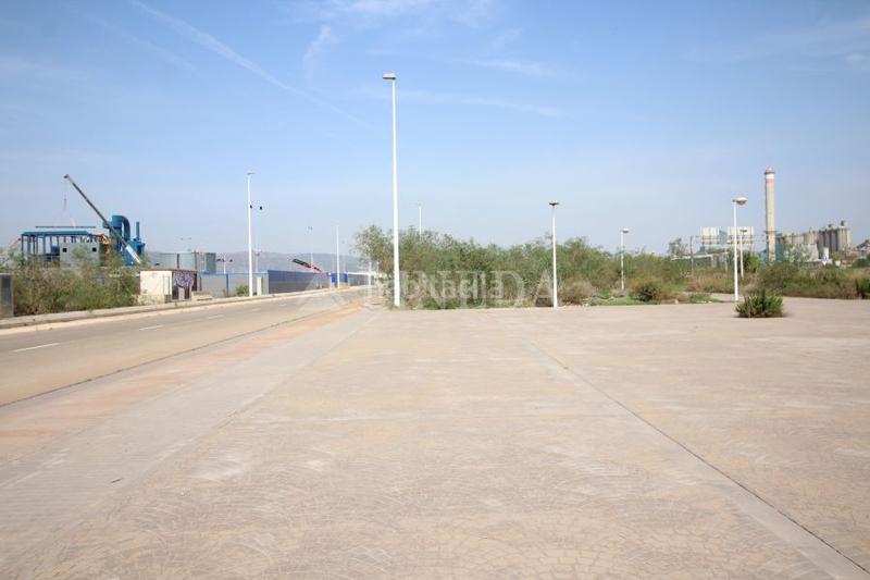 Foto cad3bdf8-d9a9-4c23-833e-437355b37738. Terreny residencial a Avenida de Abril-9 de Octubre Sagunt