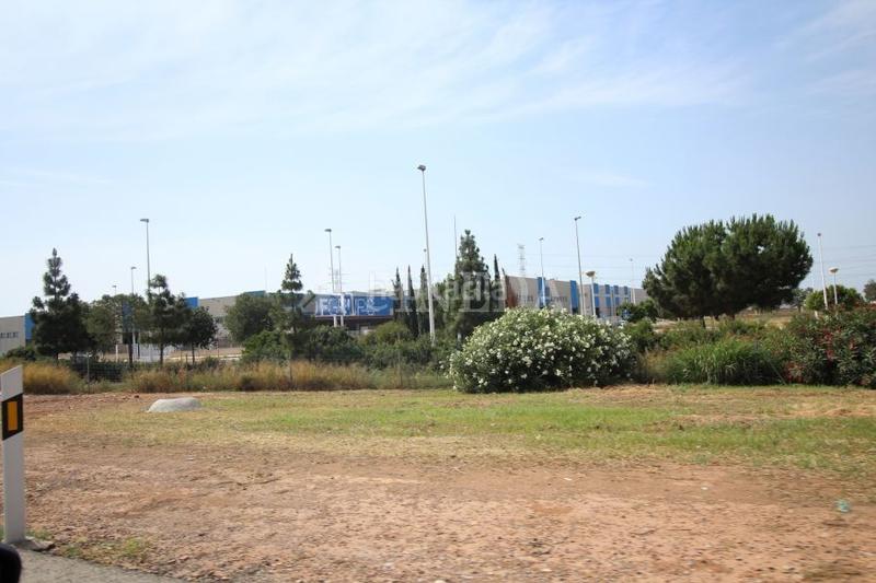 Foto e78ee5ed-38c8-47ea-a736-1a1cf85a3a53. Terreny residencial a Avenida de Abril-9 de Octubre Sagunt