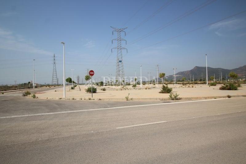 Foto f92ba13b-5030-4a9e-9fa3-aa12f06e572c. Terreny residencial a Avenida de Abril-9 de Octubre Sagunt