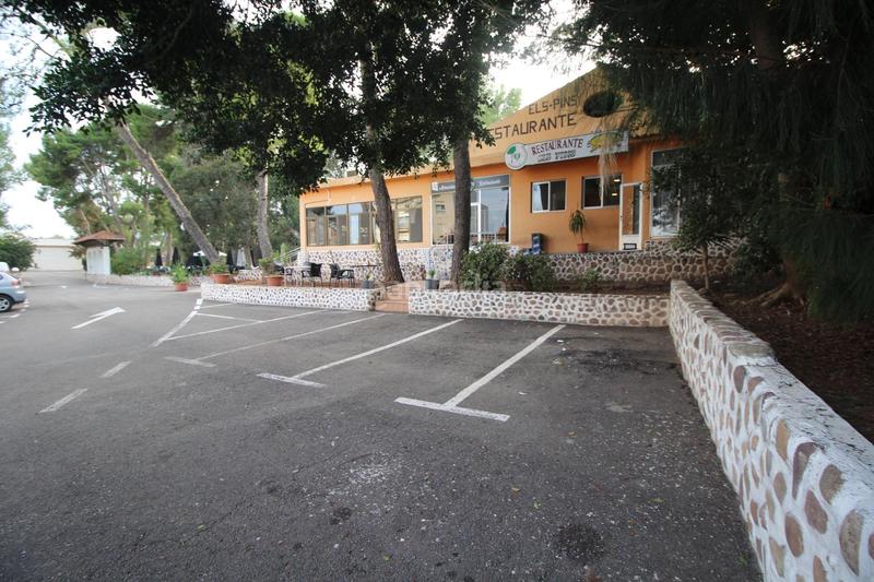 Foto 1f3a5eca-1ed7-43da-8ee8-6481320bf676. Edifici a Estivella