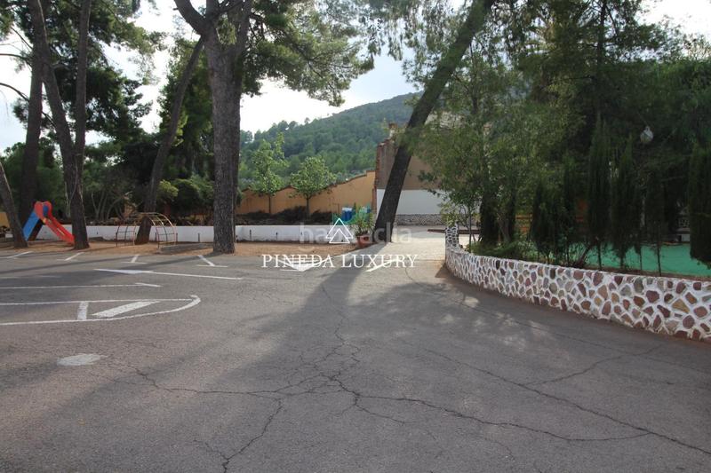 Foto 911b6728-d4ae-4b07-beab-0eb61e54ebf2. Edifici a Estivella