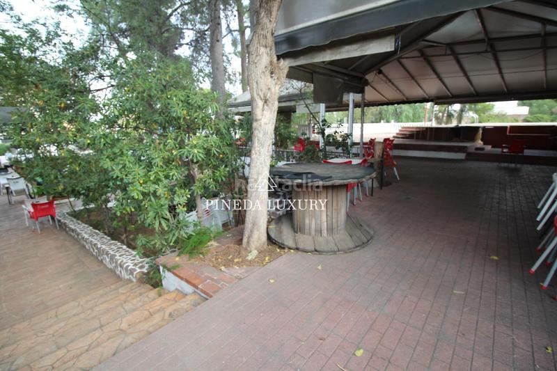 Foto 914a4438-b393-48ba-b4c5-68c30f629cb5. Edifici a Estivella