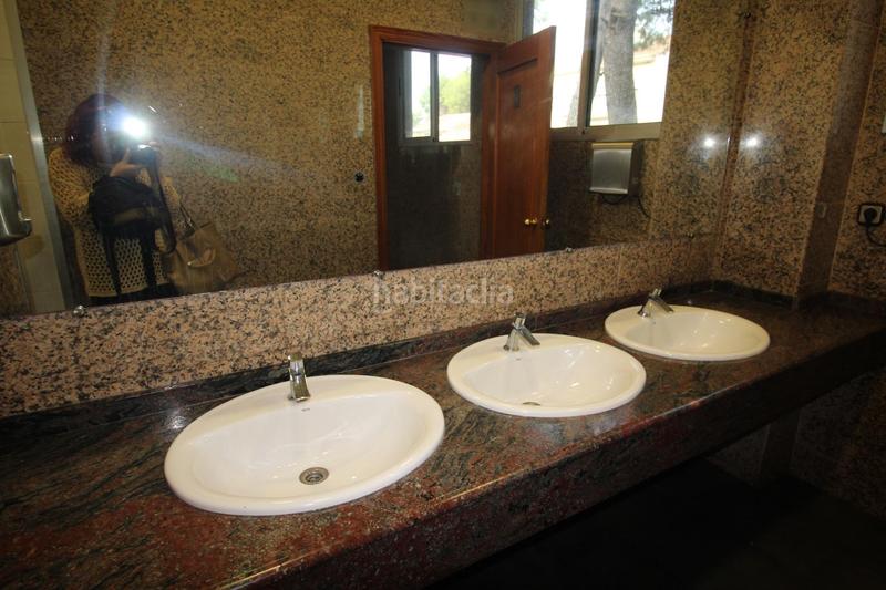 Foto 95df56b5-1edc-45e3-9740-2d21db1b9c91. Edifici a Estivella