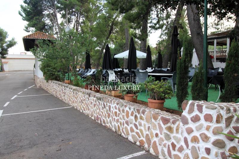 Foto aade4ca3-a336-4cb4-b4fa-10446d79a08c. Edifici a Estivella