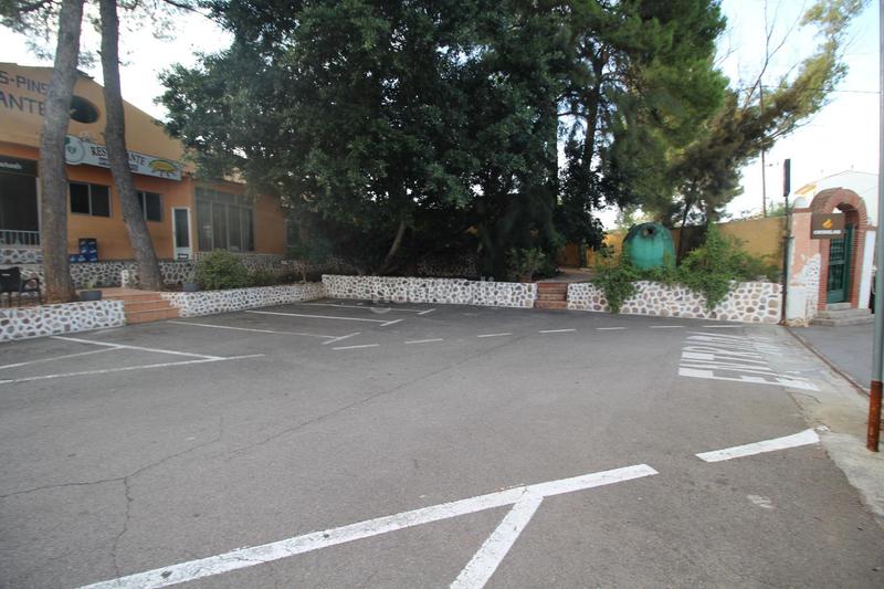 Foto b10bbc87-0ab3-44fa-8b42-80d670b8a465. Edifici a Estivella