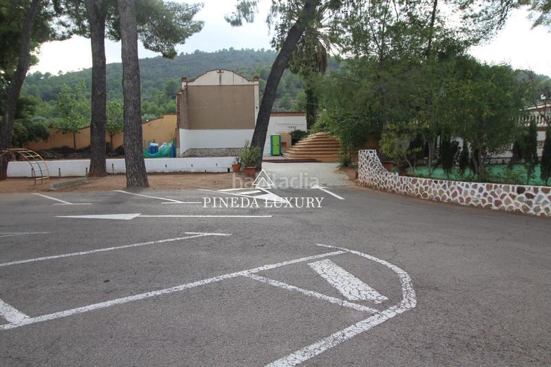 Foto da04a936-2c2b-43bd-8dc7-94cae1e70b1f. Edifici a Estivella