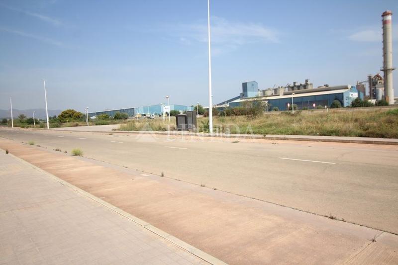 Foto 015fa1a7-95ed-47d5-9683-9e1b6228a603. Terreny residencial a playa puerto de Sagunto Sagunt