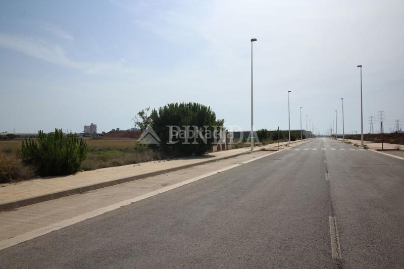 Foto 6bd53088-7505-4bf6-ae5c-c58147cba3d8. Terreny residencial a playa puerto de Sagunto Sagunt