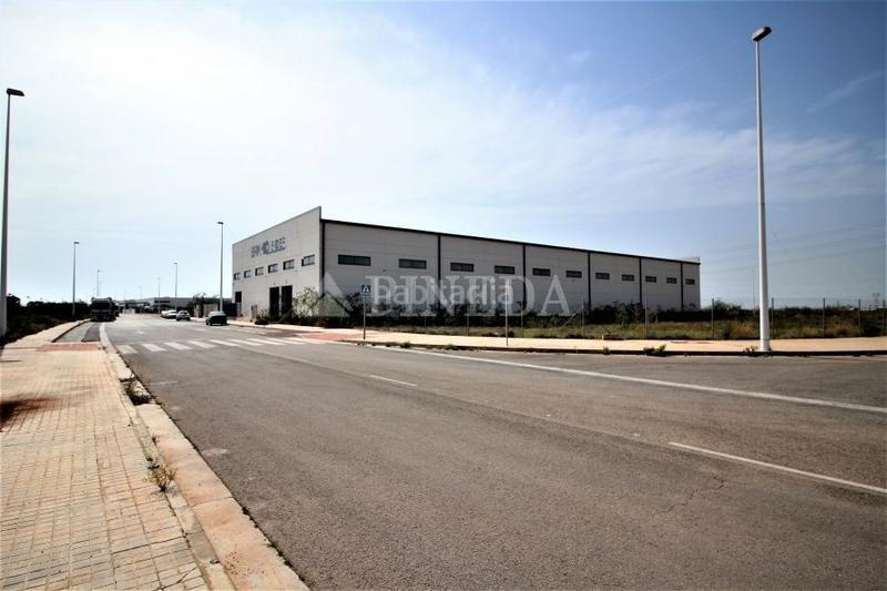 Foto a2f2bb71-94d8-4553-949a-b60d4d765fc6. Terreny residencial a playa puerto de Sagunto Sagunt
