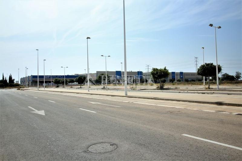 Foto c0fc6941-97bf-4a96-9d07-910abb8f3634. Terreny residencial a playa puerto de Sagunto Sagunt