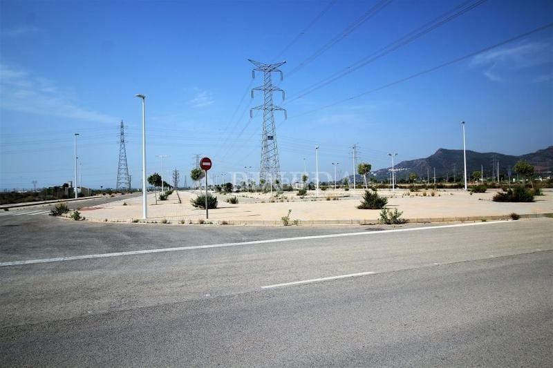 Foto f06faedb-a0ce-42f3-81c4-cedd595a9eda. Terreny residencial a playa puerto de Sagunto Sagunt