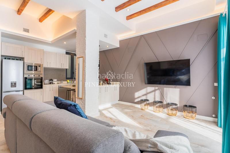 Foto d47c7f29-2570-4d8b-8977-0b373c49b043. Piso en calle de la visitación 8 piso turistico a la venta junto al cauce del rio turia y a un paso de las torres de serrano en Valencia