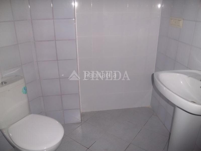 Foto b22acbb3-7774-4f96-b791-90670d2ab796. Alquiler local comercial en El Puig El Puig de Santa Maria