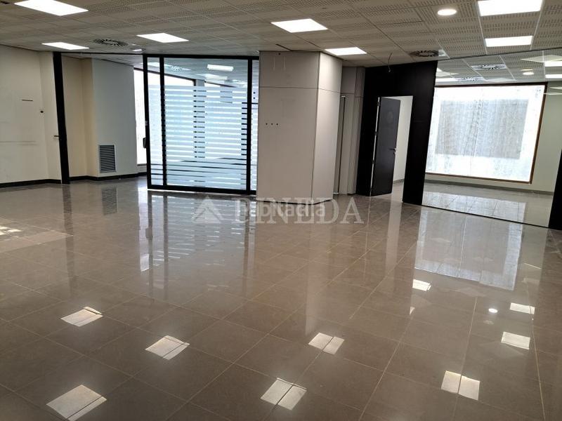 Foto 1236a79e-a07c-48f1-b0b1-9e39ac773d2f. Location local commercial dans El Puig El Puig de Santa Maria