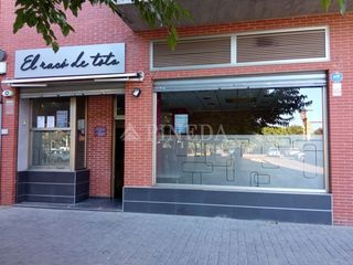 Miete Geschäftsraum  L'horta nord. Cafetería en alquiler con licencia, terraza y excelente ubicació