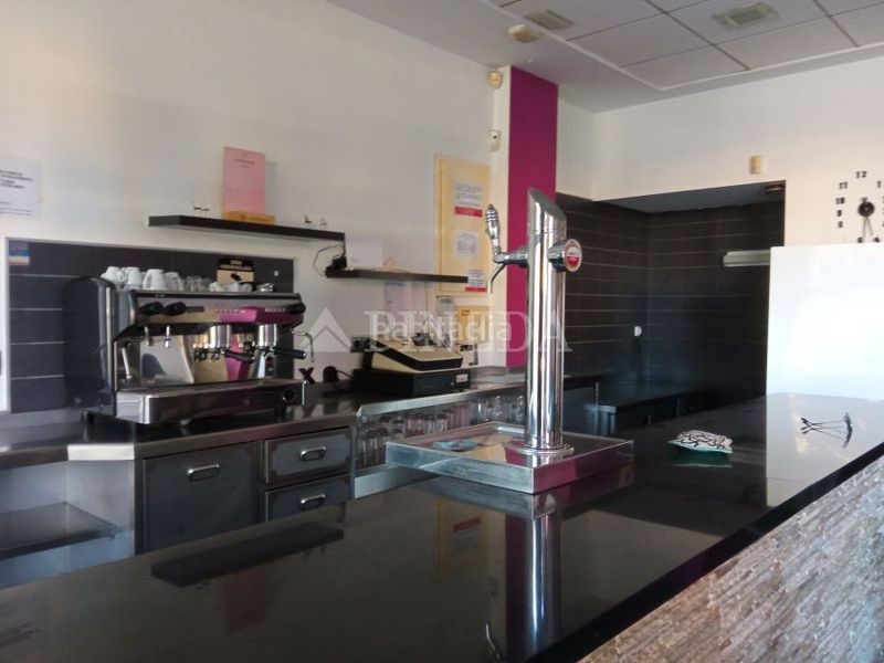 Foto 455065b3-7c0e-4dca-a540-605a85f81d93. Lloguer local comercial a Massamagrell