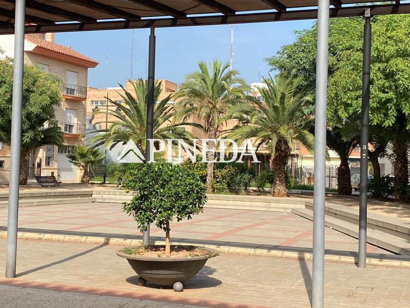 Foto 6f80e632-2985-45fa-abd2-c1078131199c. Terreno residencial parcela de 165m2 a dos calles para construir tu hogar. en Puçol