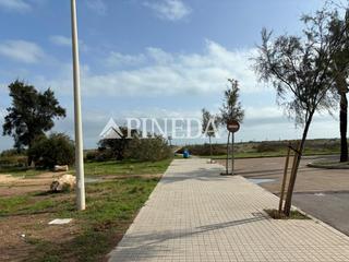 Terreny residencial  Calle faisa. Grupo pineda parcela en primera linea de playa ubicación perfect
