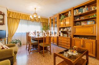Pis  Calle del maestro martín. Piso en zona barrio, 4 dormitorios