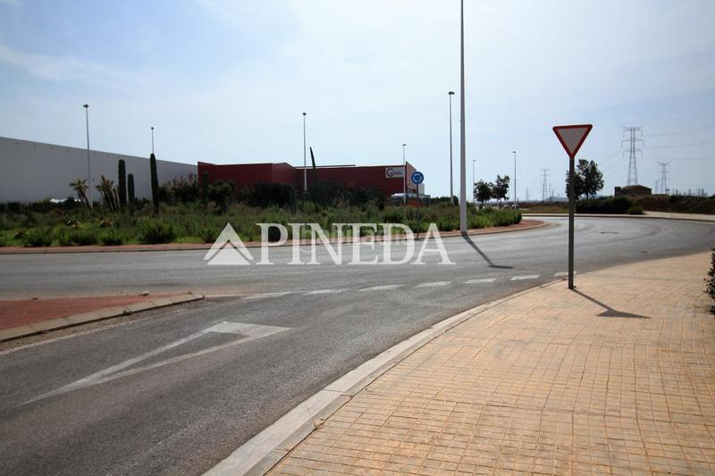 Foto 23642057-69bb-4fb3-9116-a3c4eaf3b13e. Area edificabile industriale in Avenida de Abril-9 de Octubre Sagunt