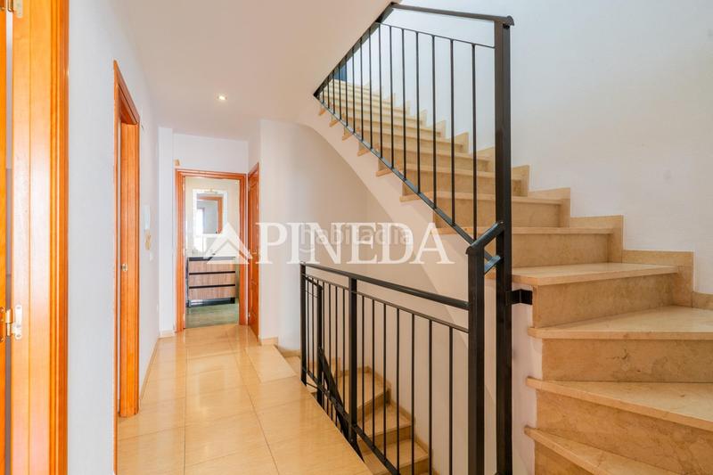 Foto 2b1c2b2d-b374-42e3-9b2b-f3196ea25cd6. Casa adossada amb calefacció aparcament a Puçol ciudad Puçol