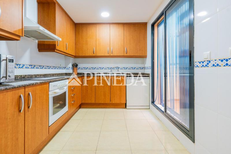 Foto 9ceb3de9-f776-4c0c-bdc5-fc5989a46d62. Casa adossada amb calefacció aparcament a Puçol ciudad Puçol