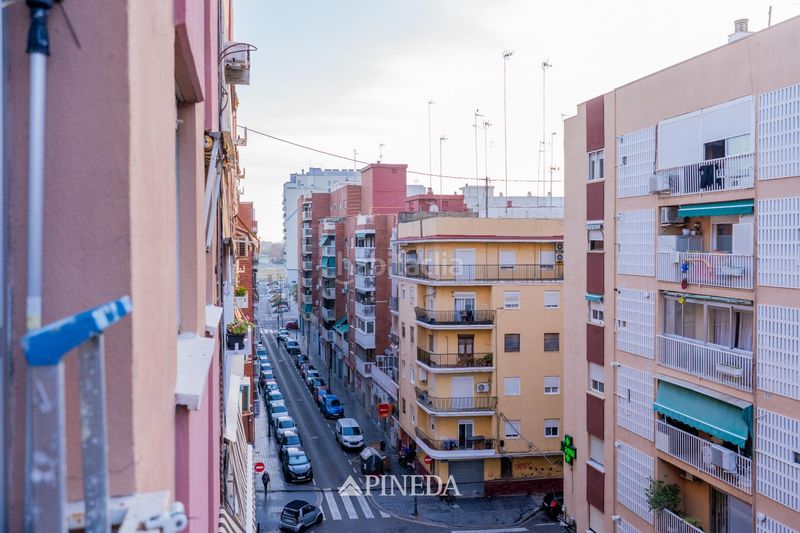 Piso en calle mendez nuñez 17 vivienda funcional y con mucha luz a un paso de la avenida del puerto en Valencia - Imagen 5