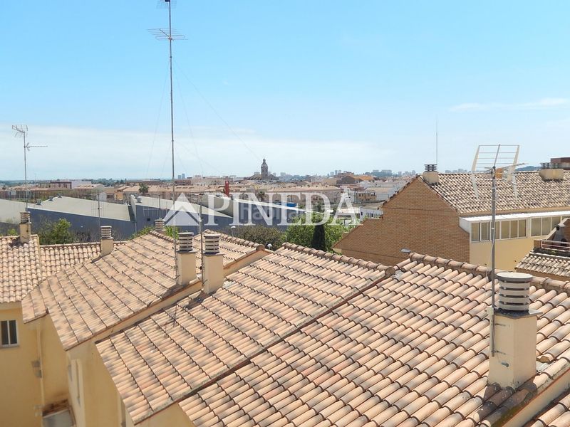 Foto 2c35dce4-8ad3-4759-a599-5173eaa317a7. Duplex con parcheggio in Puçol ciudad Puçol