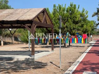 Terreno residencial  Calle constitució. Parcela de  189 m2 de uso residencial ideal para tu nuevo hogar