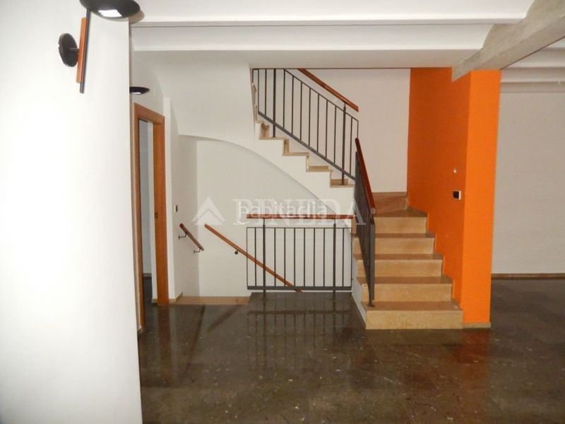 Foto f9998a49-4ad9-4dd5-8272-c27431bb1d80. Casa a Centro-El Castillo Sagunt