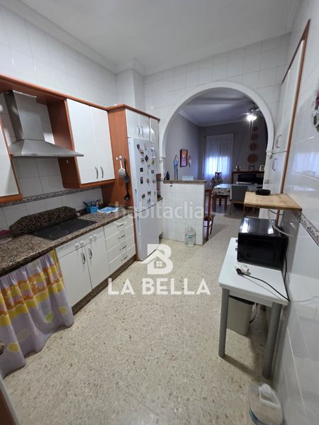 Foto 215a5c77-e600-48e8-bedb-e8a42ca9370a. Xalet amb xemeneia piscina a Coria del Río