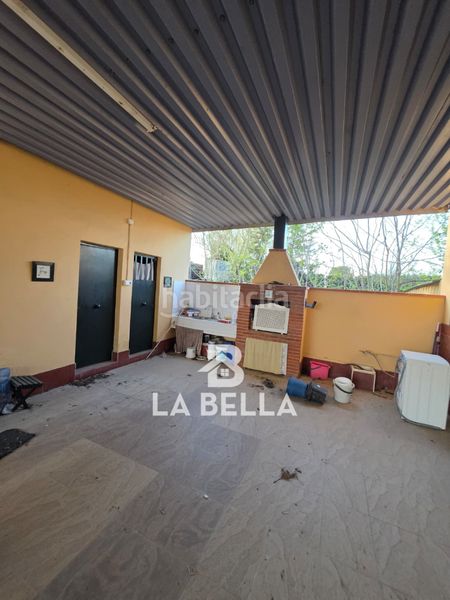 Foto 6e489f3c-3d1f-4ec2-9f32-68b16de79b04. Xalet amb xemeneia piscina a Coria del Río