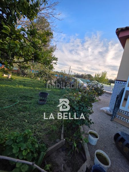 Foto 8b6babac-4680-4097-85ae-3873ab61e2d9. Xalet amb xemeneia piscina a Coria del Río