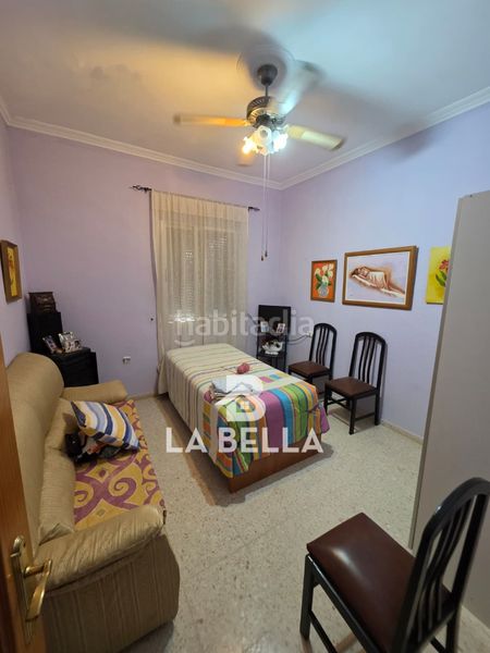 Foto e1bbc8cf-2e1a-40d7-baeb-306d79c5c9e1. Xalet amb xemeneia piscina a Coria del Río