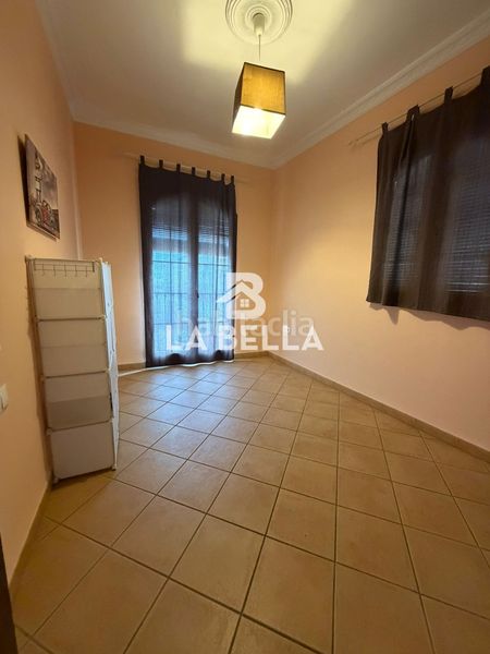 Foto e5b1df28-f137-48a8-96a7-323bd5d05d40. Casa amb aparcament a Umbrete