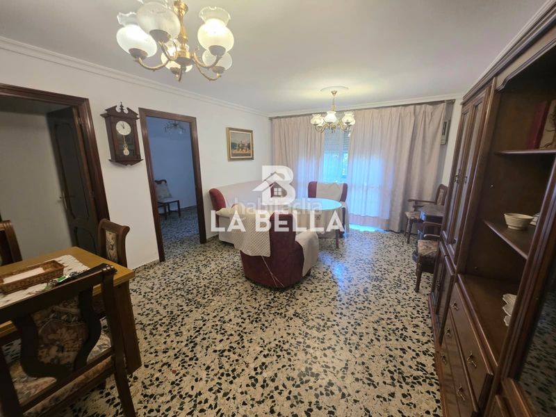 Foto 1921a3e1-c9f8-4ea7-ac49-dc776762ae7c. Pis a Bellavista Sevilla