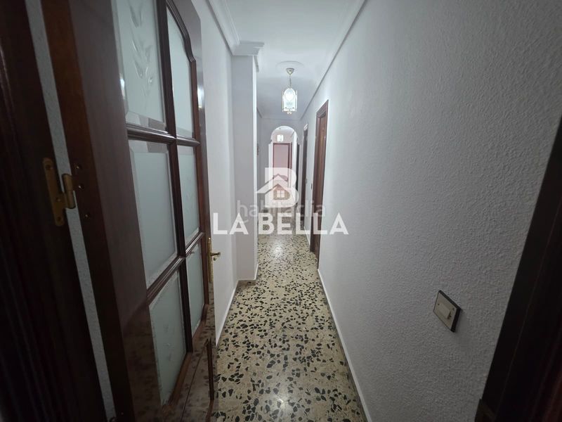 Foto ba467b9e-a347-4e9a-942f-afce0eea40da. Pis a Bellavista Sevilla