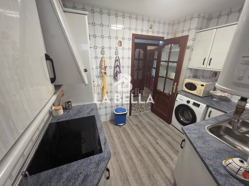 Foto fa3c4332-1efd-4e42-a2ce-13ae08e2d43e. Pis a Bellavista Sevilla