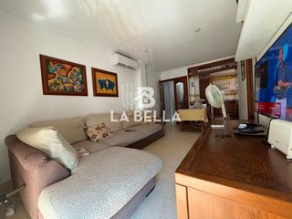 Appartement à Centro - Doña Mercedes. Estupendo piso en 2º planta en cantely