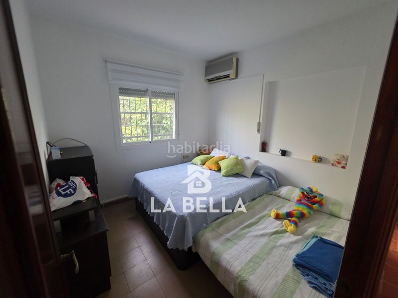 Foto d8b4a973-8079-454a-9db8-443343523696. Masia amb xemeneia aparcament piscina a Coria del Río