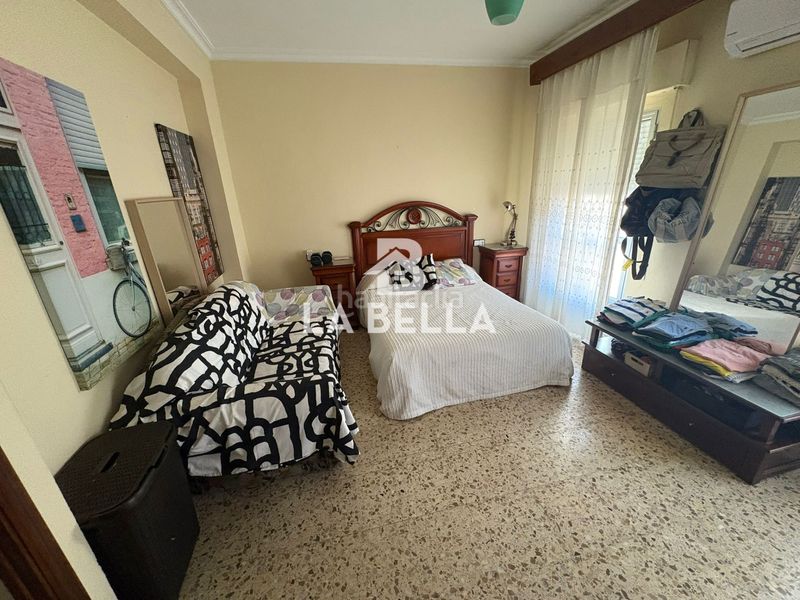 Foto 4b7f6dcc-871a-4559-b604-bebe6ccf4b50. Casa adossada a Bellavista Sevilla