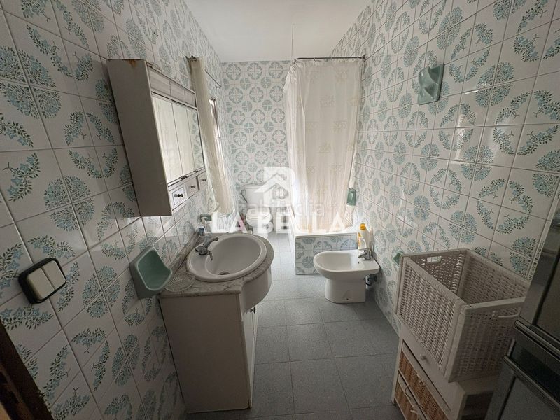 Foto 8e40e300-d48e-4cde-850c-9d2d8819577f. Casa adossada a Bellavista Sevilla