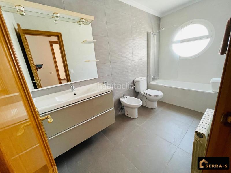 Foto 3f8b1cf6-37e4-49e1-a067-3bd1743fb665. Chalet espectacular chalet en mas mora dos viviendas en una, con piscina y zona de barbacoa en Tordera