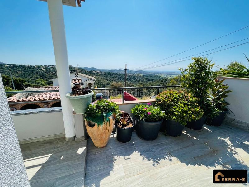 Foto 5a81b685-b96f-4c14-861a-ebe348598308. Chalet espectacular chalet en mas mora dos viviendas en una, con piscina y zona de barbacoa en Tordera