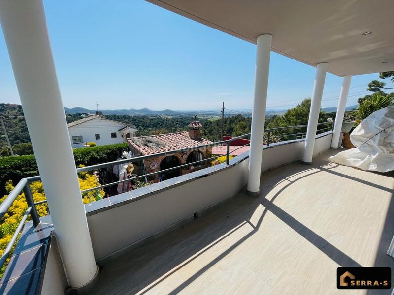Foto fcbd5bf1-f2be-41c4-ab38-e3fe1bb377d3. Chalet espectacular chalet en mas mora dos viviendas en una, con piscina y zona de barbacoa en Tordera