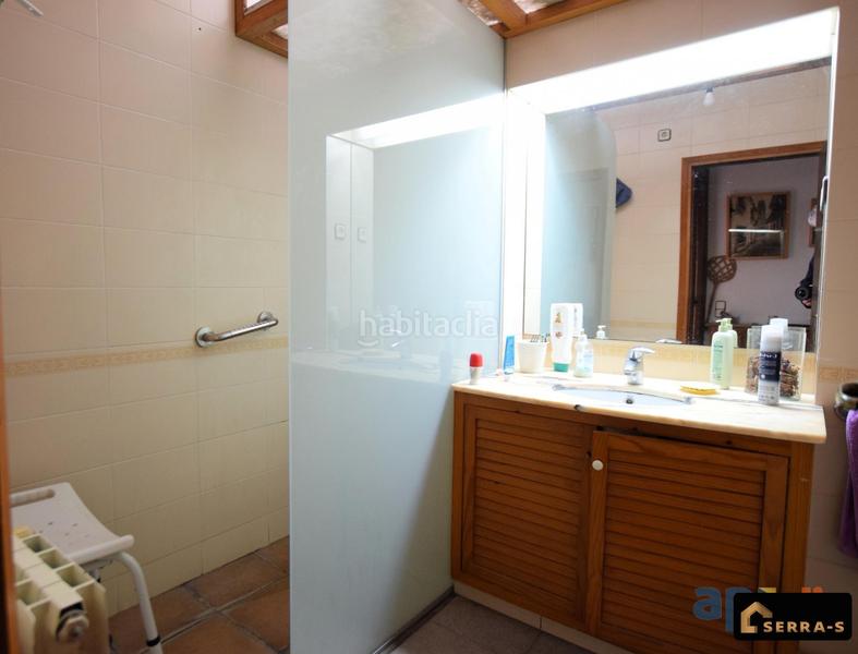 Foto c8d7283b-af6a-43b5-aec4-5b0ad0969627. Casa adosada casa en el centro histórico en Centre Mataró