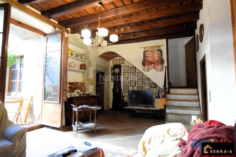 Foto cc472204-834e-49d0-813a-6f40ba9172dd. Casa adosada casa en el centro histórico en Centre Mataró