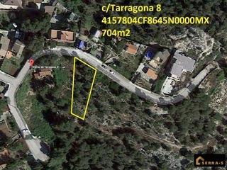 Terreny residencial  Carrer tarragona. Parcela en la tranquila urbanización de valldemar!