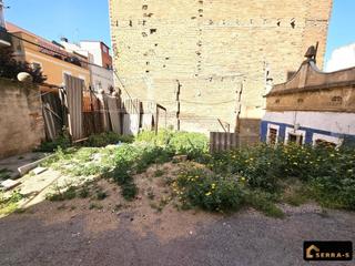 Terreny residencial a Trinitat Vella. Solar urbano edificable!!